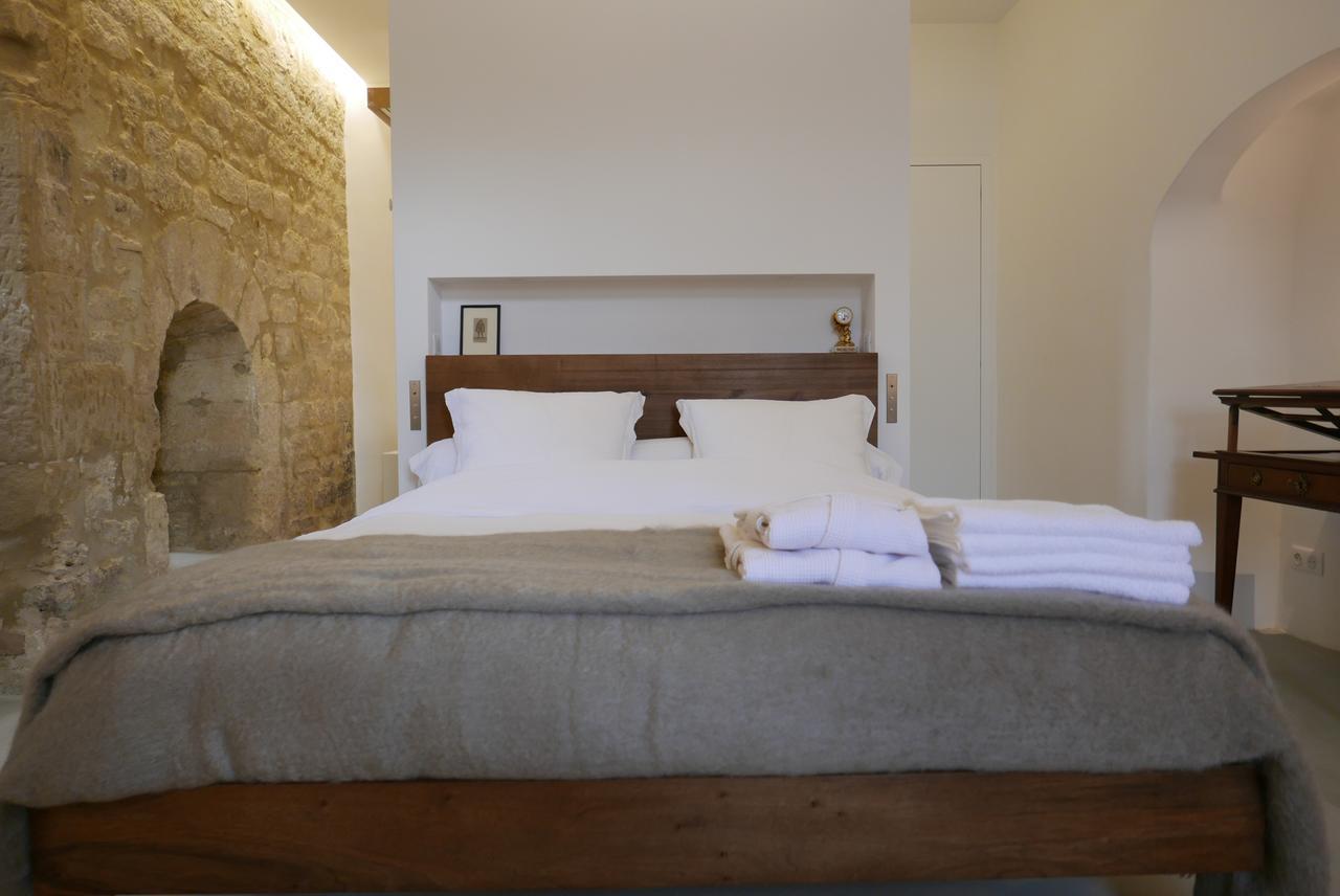 Bed and Breakfast Tour Sarrazine De Montaren Экстерьер фото
