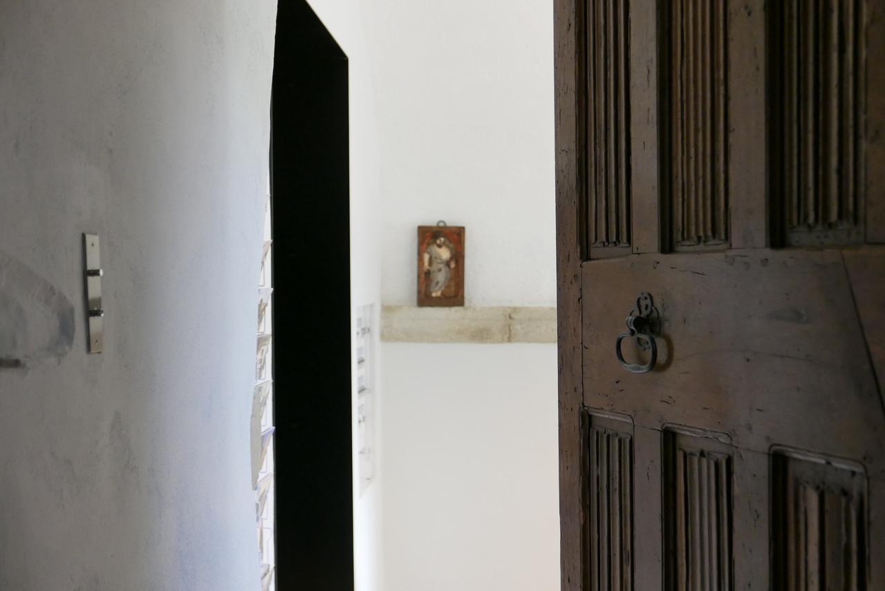 Bed and Breakfast Tour Sarrazine De Montaren Экстерьер фото